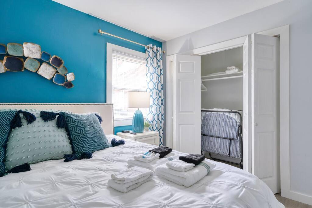 2Br 1Ba Duplex House King Beds Great For Small Groups Close To All Uptown Charlotte Attractions Zewnętrze zdjęcie