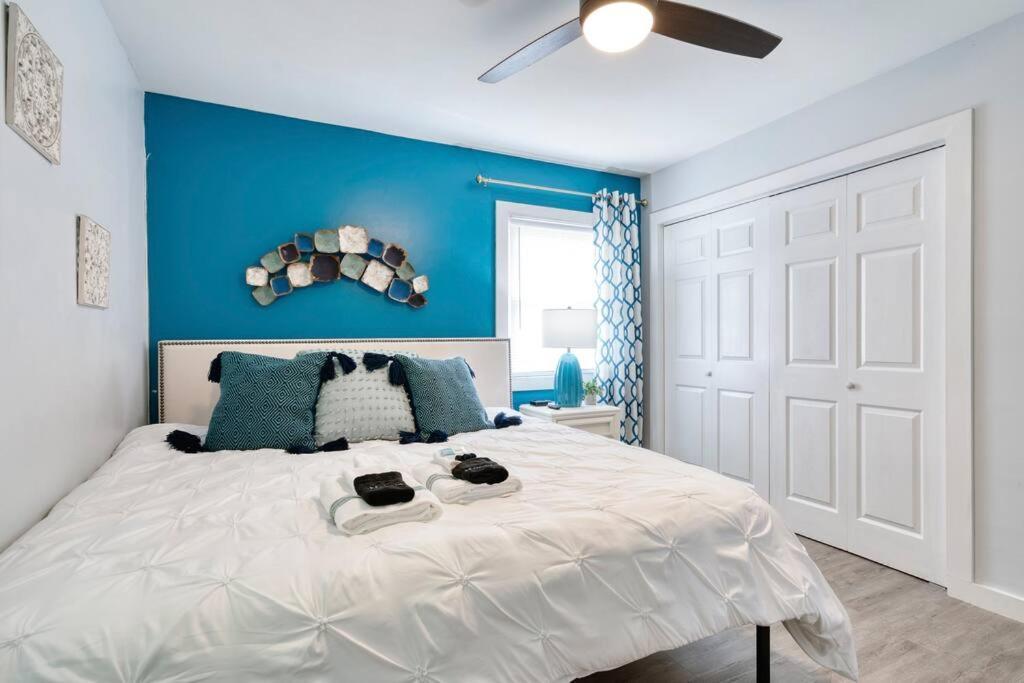 2Br 1Ba Duplex House King Beds Great For Small Groups Close To All Uptown Charlotte Attractions Zewnętrze zdjęcie