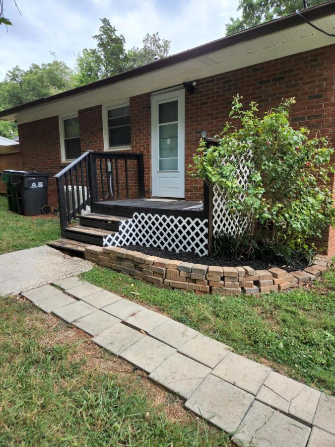 2Br 1Ba Duplex House King Beds Great For Small Groups Close To All Uptown Charlotte Attractions Zewnętrze zdjęcie